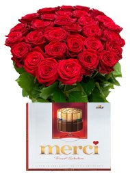 Букет красных роз и конфеты "Merci"